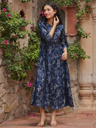 W-Dress
